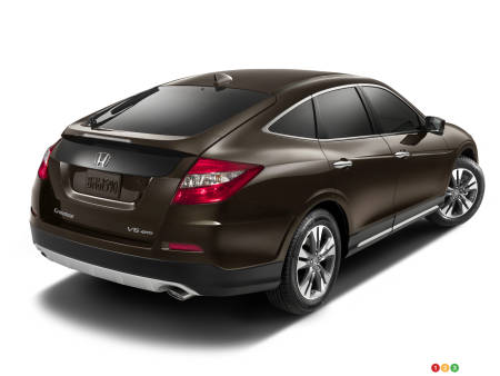 The Honda Crosstour About To Return Car News Auto123