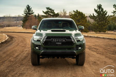 Toyota Debuts The Improved 2020 Tacoma Truck In Edmonton Car News Auto123