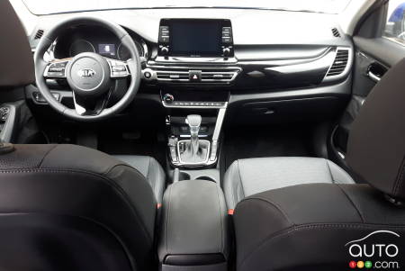 2021 Kia Seltos, interior