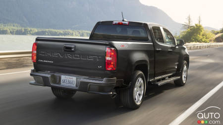 2021 Chevrolet Colorado LT, rear