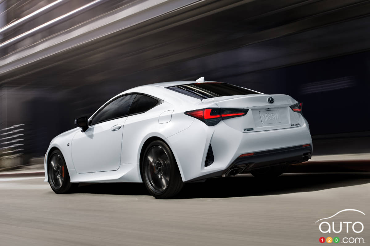 Lexus RC Black Line Edition 2021, trois quarts arrière