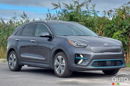 The Kia Niro EV, before its 'check-up' that accompanied its tire change