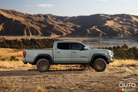 2022 Toyota Tacoma Trail, profile