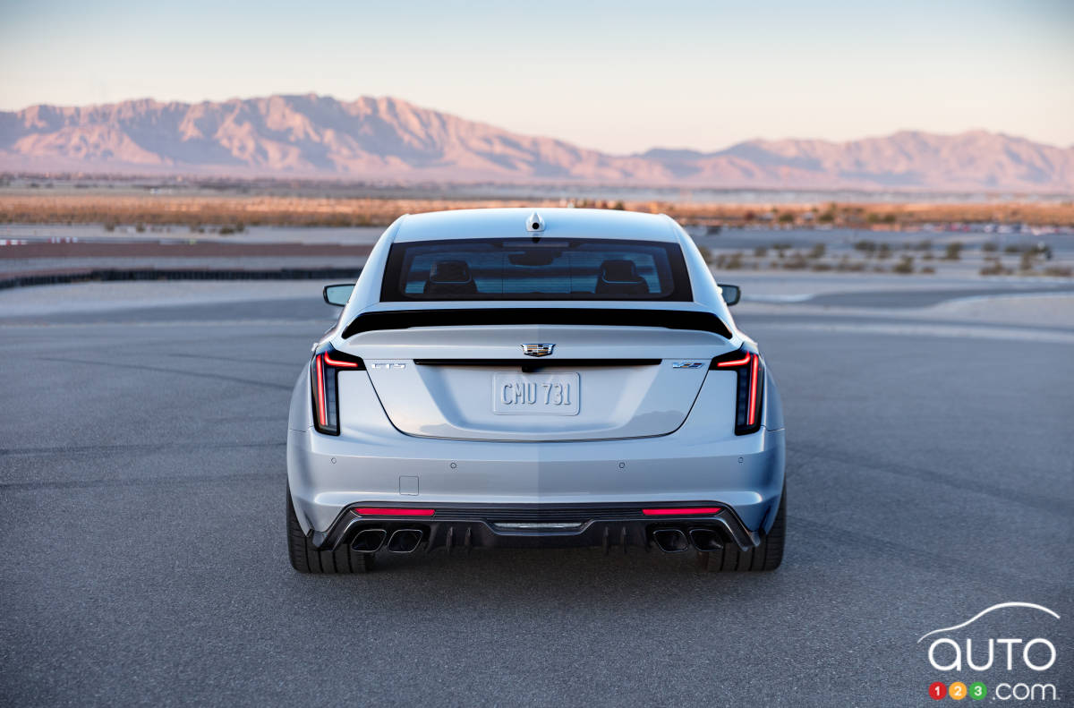 Cadillac CT5-V Blackwing, arrière