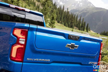 Chevrolet Silverado ZR2 2022, hayon