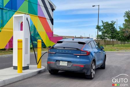 A Volvo C40 at a public charging station in Quebec