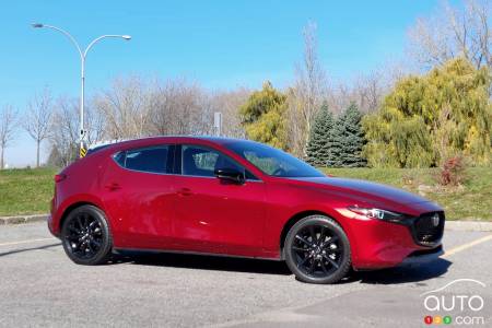 2023 Mazda 3 red