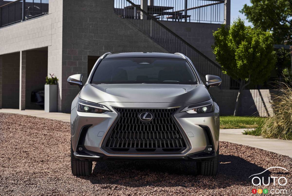Lexus NX 2022, avant