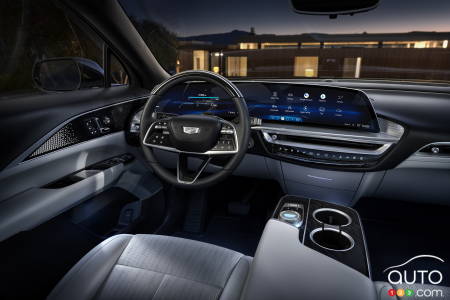 2023 Cadillac Lyriq, interior