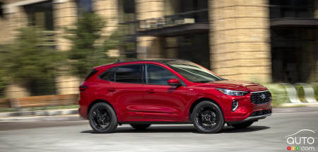 2023 Ford Escape ST-Line red