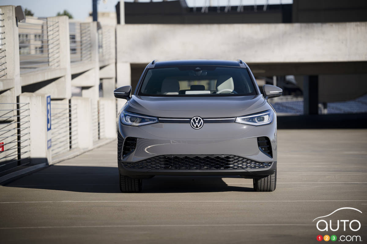 Volkswagen  ID.4 2023 de couleur grise