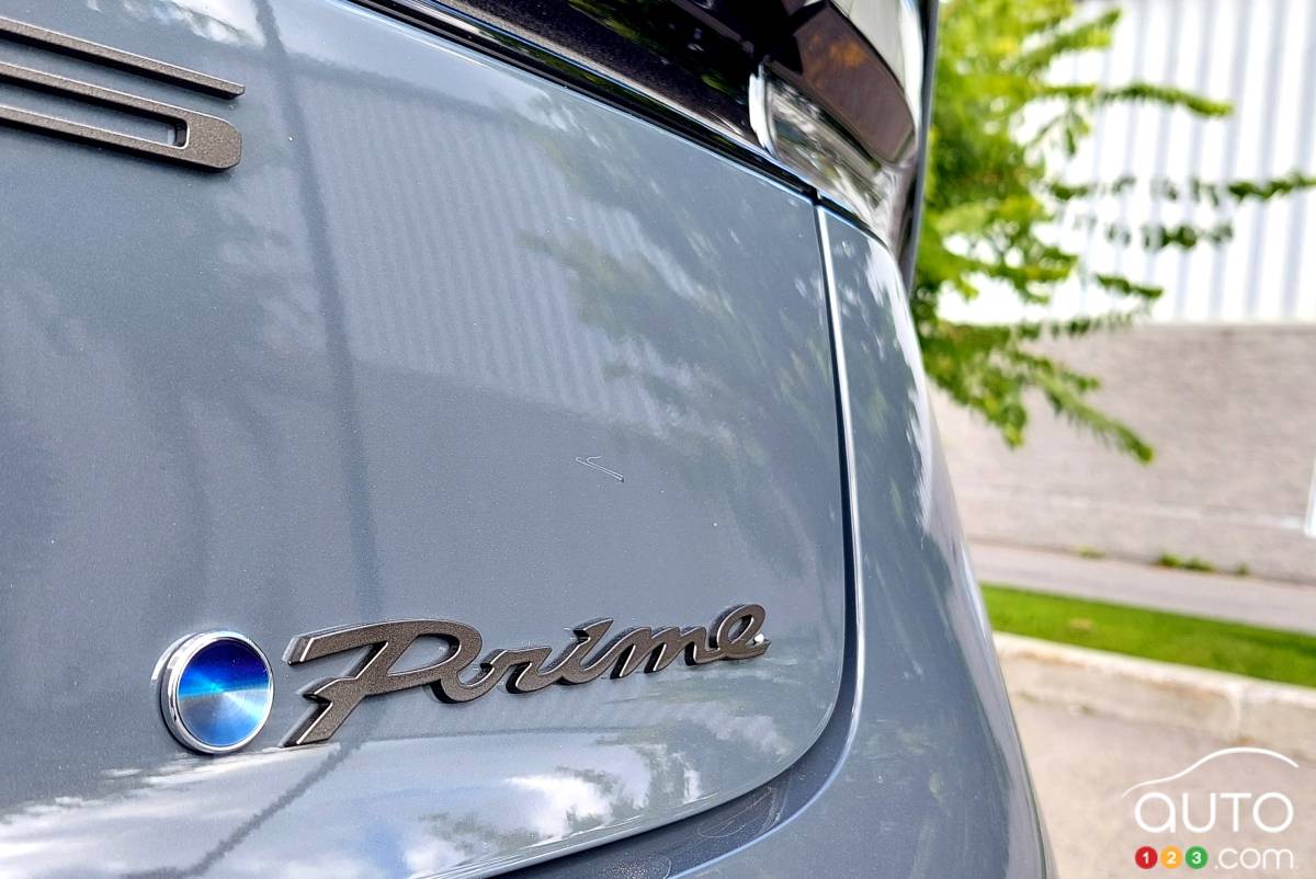 Écusson Prime sur la Toyota Prius Prime