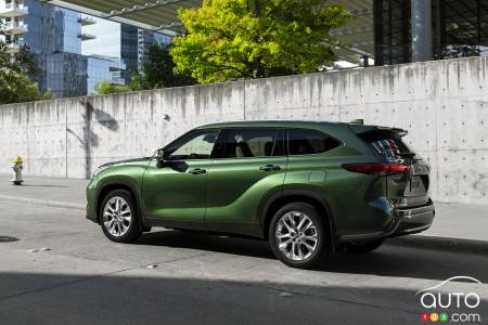 2023-24 Toyota Highlander Limited