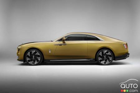 2024 Rolls-Royce Spectre, profile