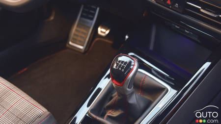 2024 Volkswagen Golf GTI 380, manual gear shifter