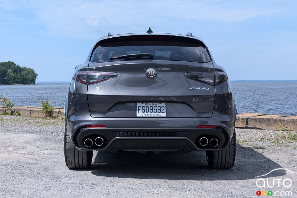 Alfa Romeo Stelvio Quadrifoglio 2024, arrière