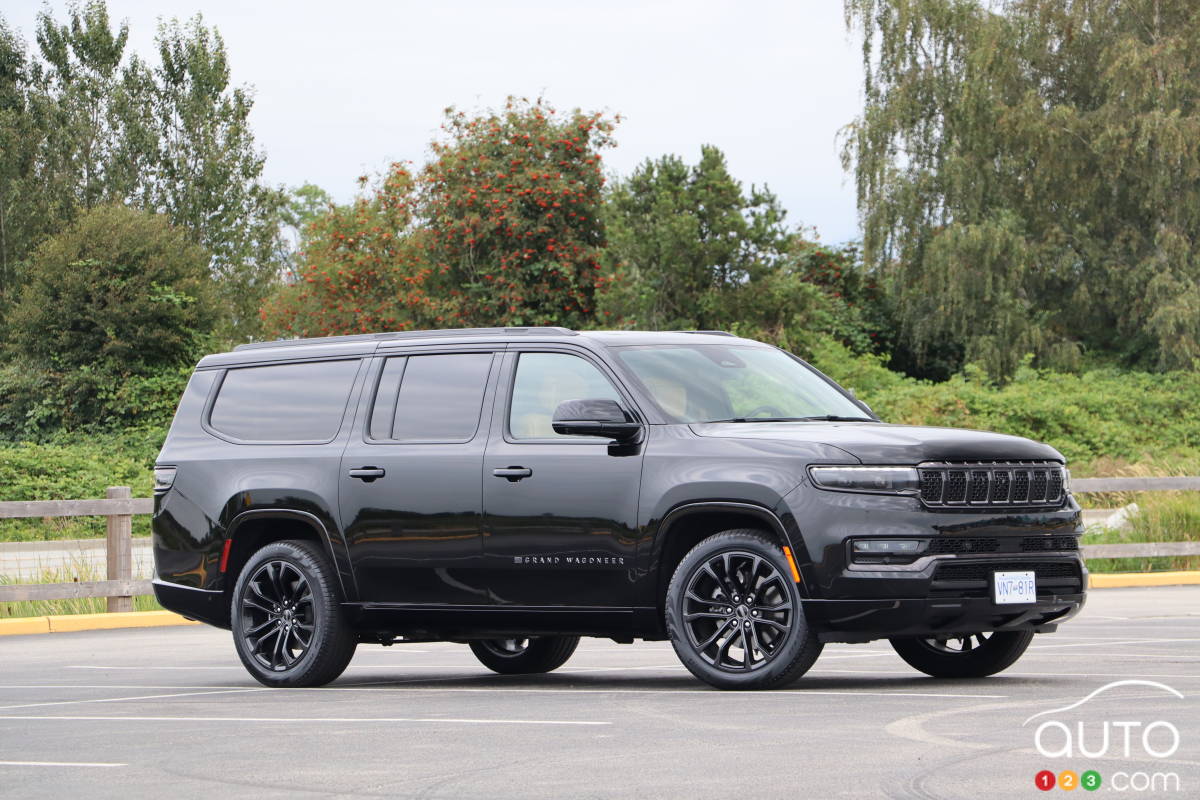 Jeep Grand Wagoneer L Obsidian 2024, trois quarts avant