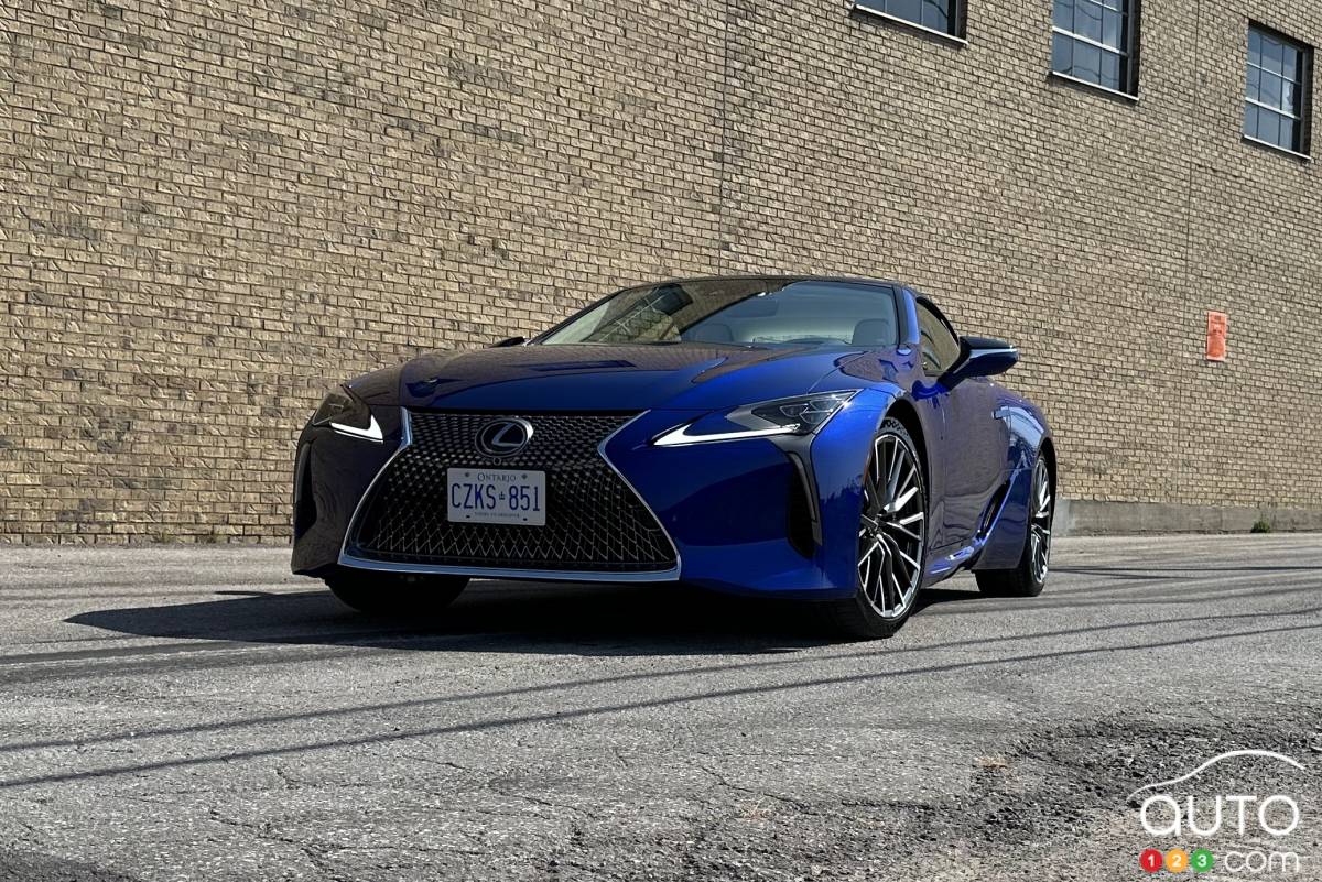 Lexus LC 500 2024, avant