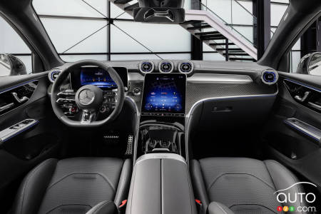 Le Mercedes-AMG GLC 63 S E PERFORMANCE Coupé 2024, intérieur