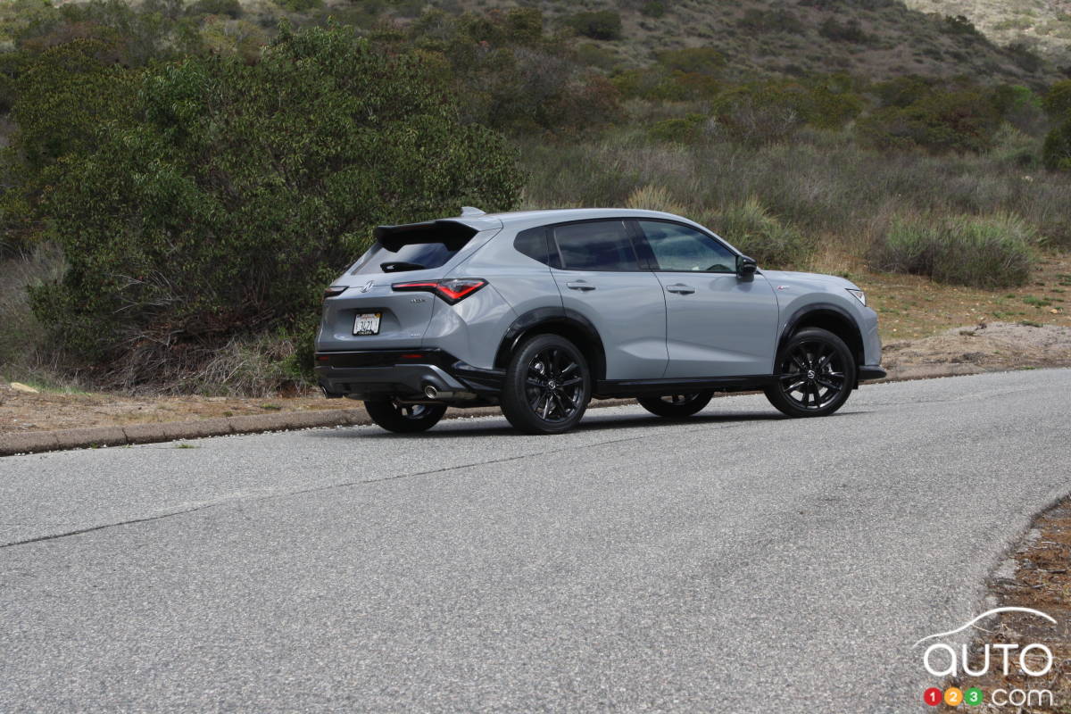 Acura ADX 2025, trois quarts arrière