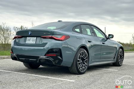 BMW i4 xDrive40 2025, trois quarts arrière