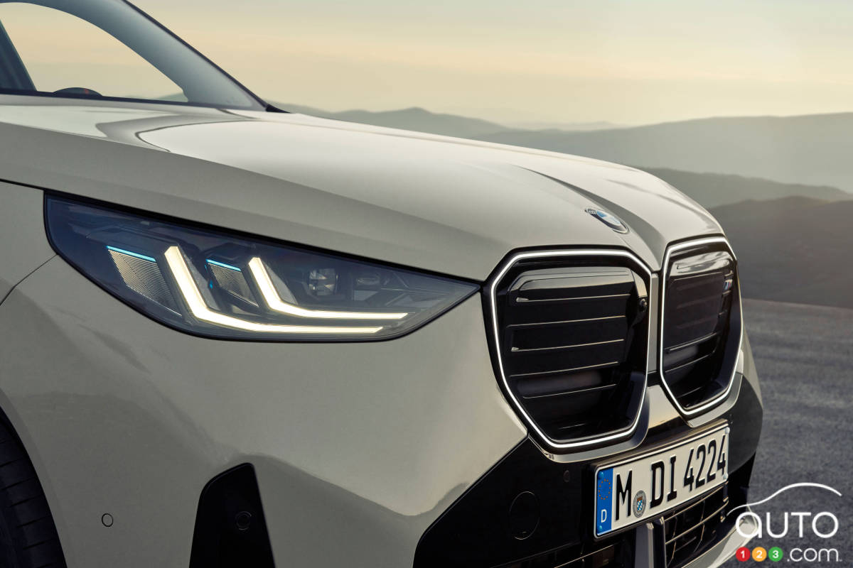 BMW X3 M50 xDrive 2025, calandre