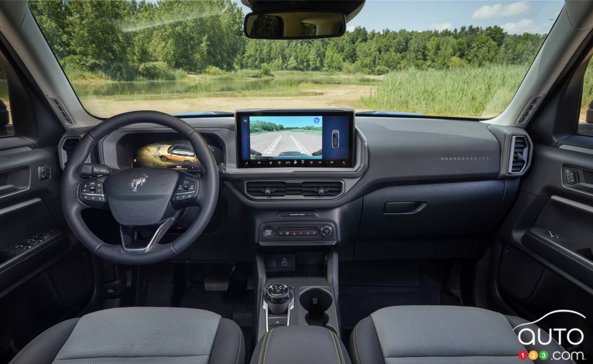 2025 Ford Bronco Sport Sasquatch, interior