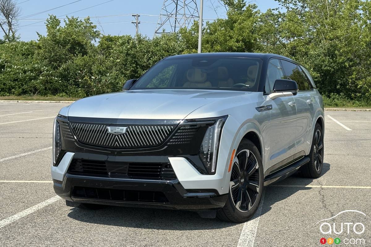 Cadillac Escalade IQ 2025, avant