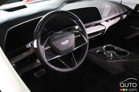 Steering wheel, screen of 2025 Cadillac Optiq