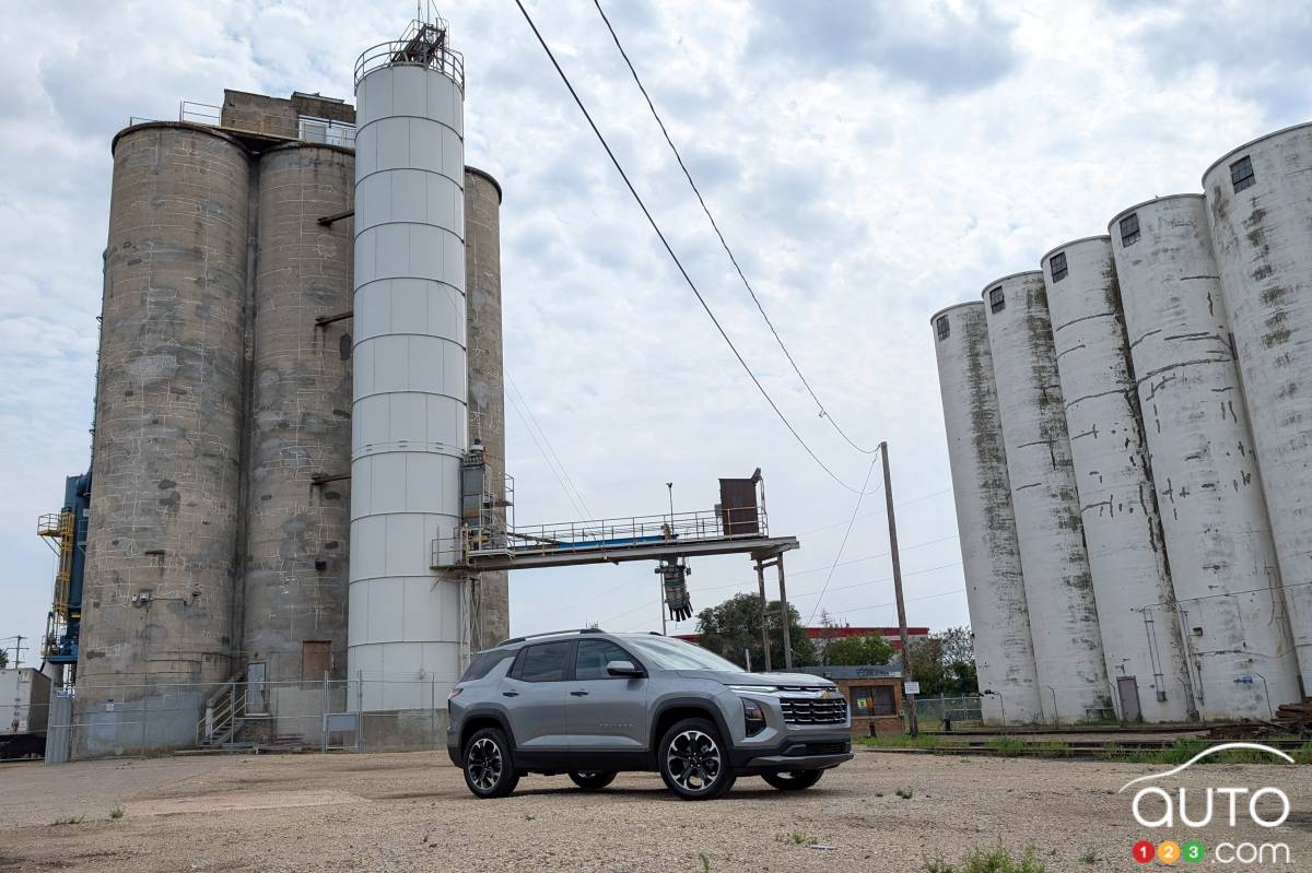 Chevrolet Equinox LT 2025, de profil