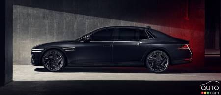 Genesis G90 Black 2025, de profil