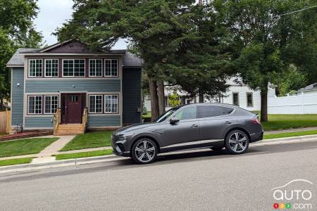 2025 Genesis GV80 Coupe, in mattte grey in profile