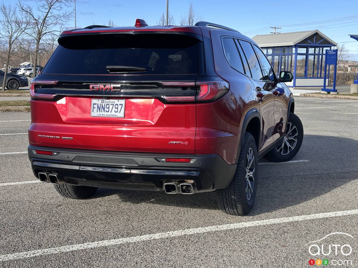 GMC Acadia AT4 2025