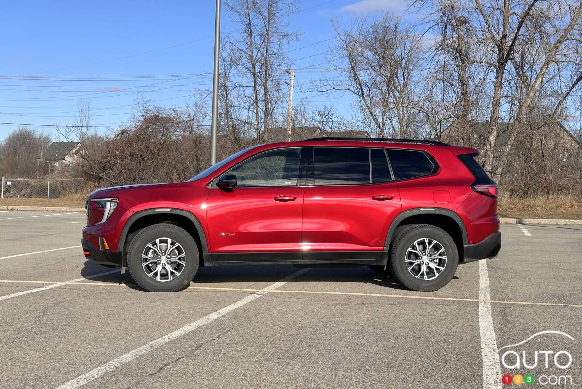 GMC Acadia AT4 2025