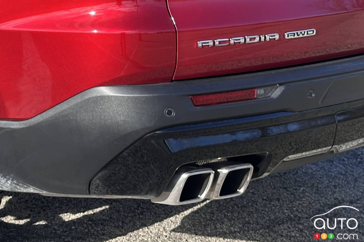 GMC Acadia AT4 2025