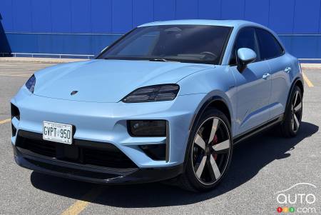 Porsche Macan Turbo électrique 2025, trois quarts avant