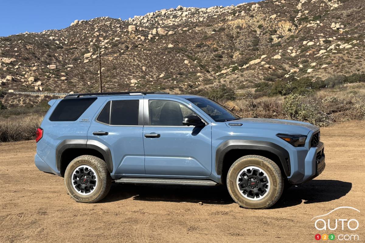 Toyota 4Runner 2025, de profil