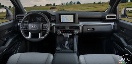 2025 Toyota 4Runner SR5, interior