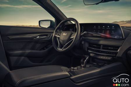 L'intérieur de la Cadillac CT5-V 2025