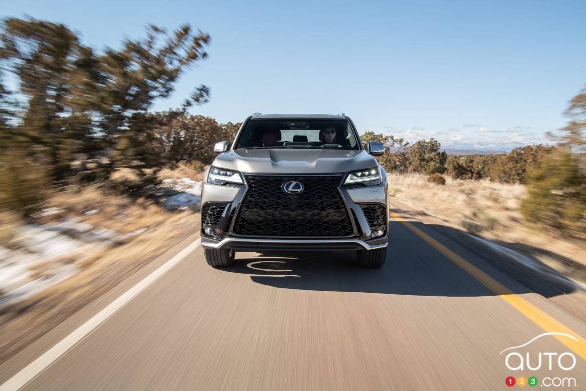 Lexus LX 600 F SPORT 2025, avant