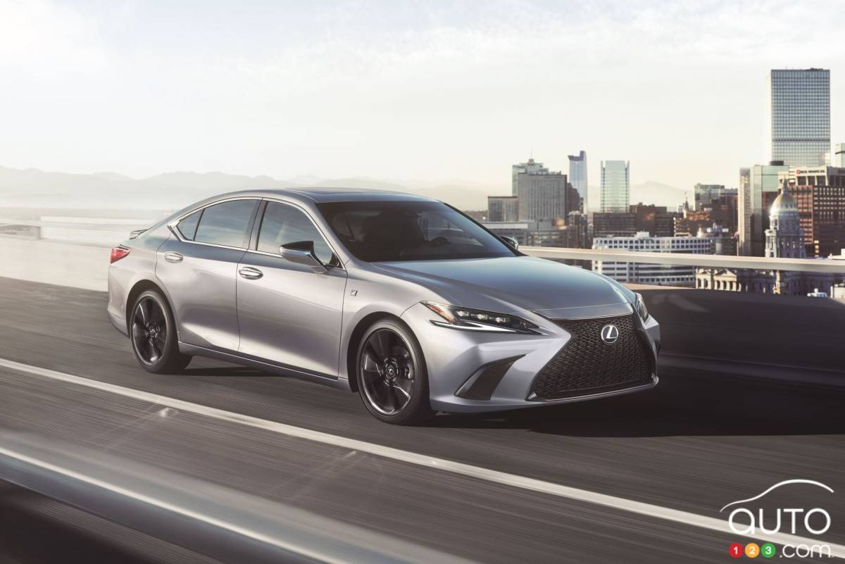 2025 Lexus ES 350, three-quarters front