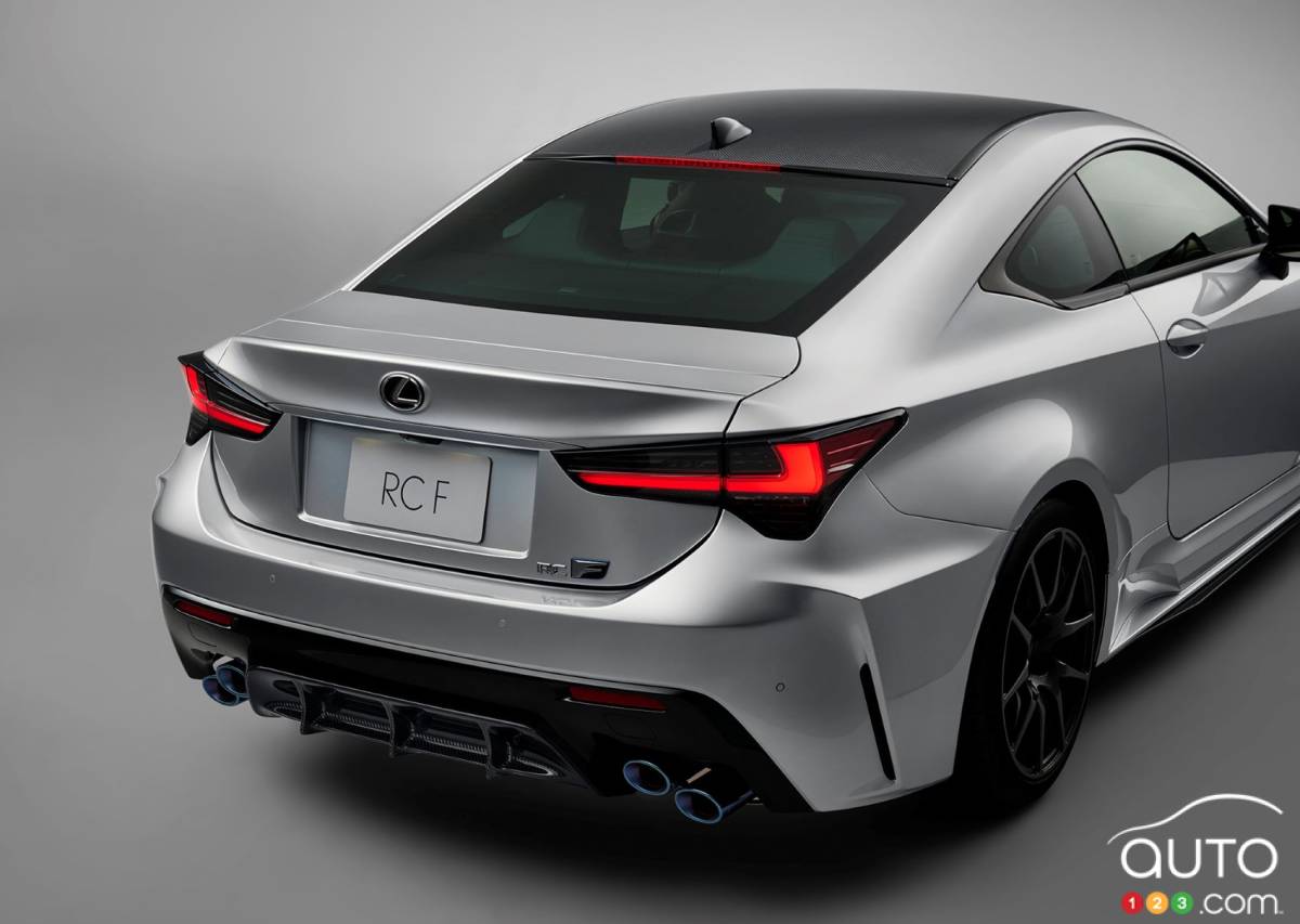 Lexus RC F Édition finale 2025, arrière