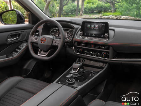 2025 Nissan Rogue Rock Creek, interior