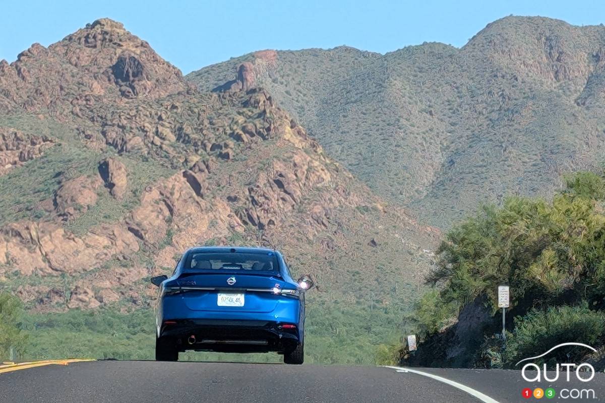 Nissan Sentra 2026, arrière