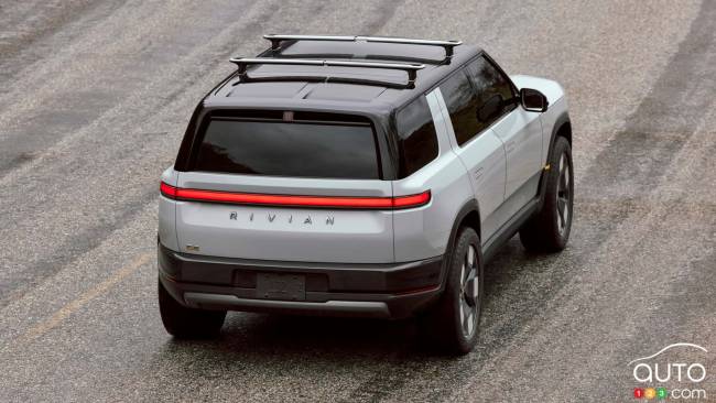 2026 Rivian R2 grey