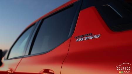 2026 Chevrolet Silverado EV Trail Boss, badging