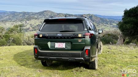 Subaru Outback Wilderness 2026, arrière