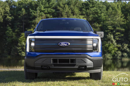 F-150 Lightning STX 2026 - Vue de face