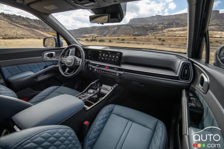 2024 Kia Sorento PHEV, interior
