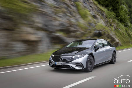Mercedes-EQ EQS, front